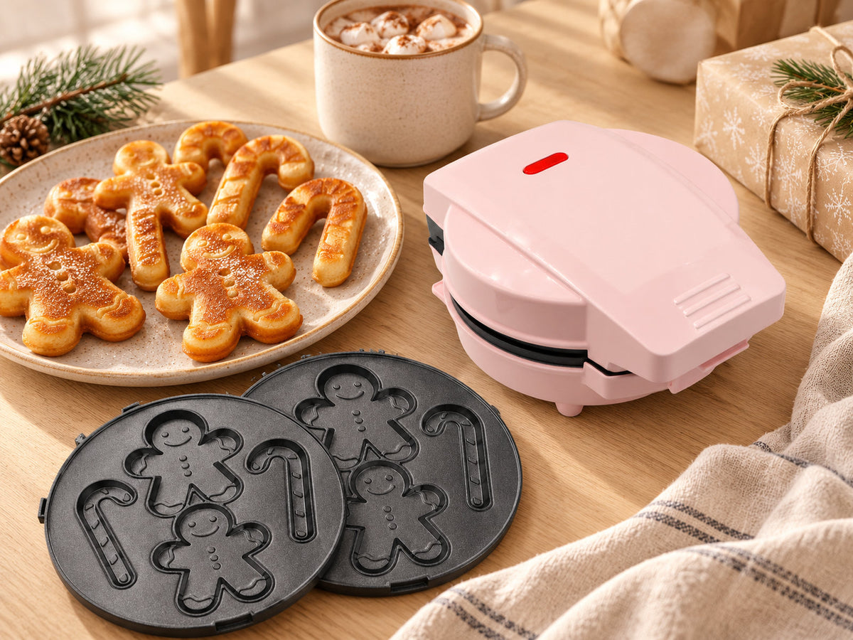 Dough Joy wafelijzer met peperkoekmannetjes en zuurstokken van de gingerbread-platen